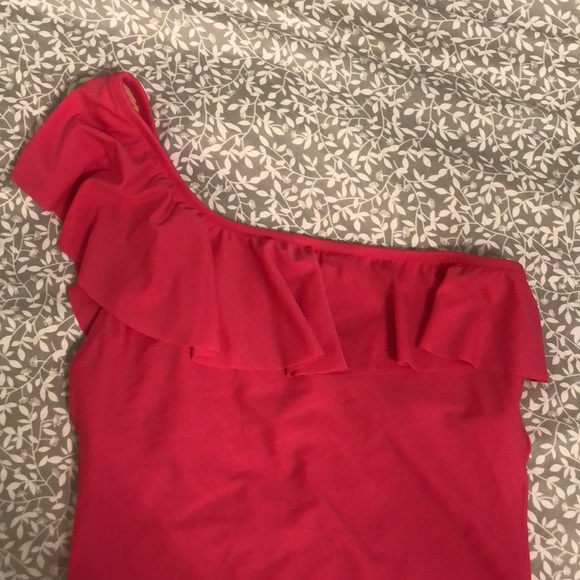 J Crew Pink Ruffle One Shoulder swimsuit, NWT Sz. L. Very cute. Timeless! - Picture 2 of 5